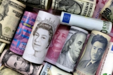 Tiền giấy euro, HKD, USD, yên Nhật, bảng Anh, và nhân dân tệ Trung Quốc trong hình minh họa này hôm 21/01/2016. (Ảnh: Jason Lee/Reuters)
